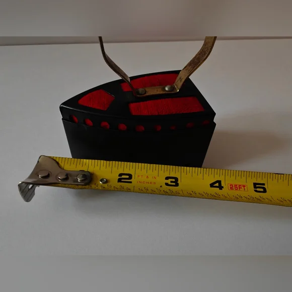 Vtg Old Fashioned Steam Iron Pin Cushion Non Working Tape Measure Wood Handle - Picture 5 of 6